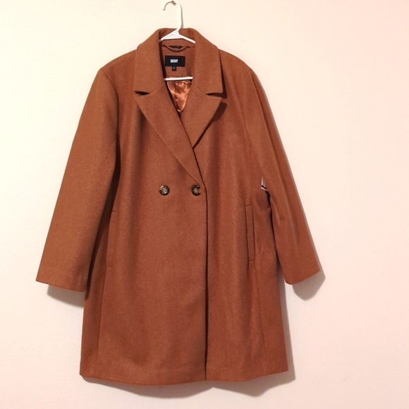 Dkny Jackets & Blazers - NWT:DKNY Fashion women’s brown faux wool overcoat. Size XXL.